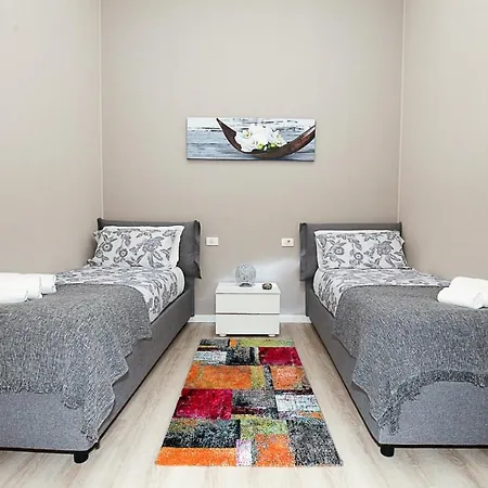 Apartment Romantic House 369 *